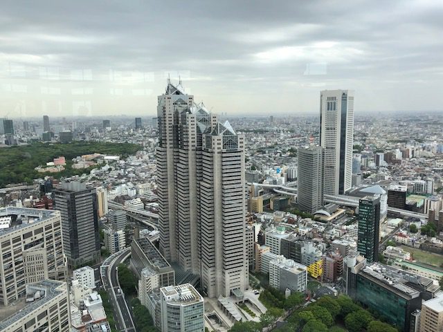 新宿パークタワー